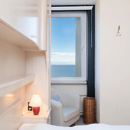 App 295 - Strandlage Apartment *